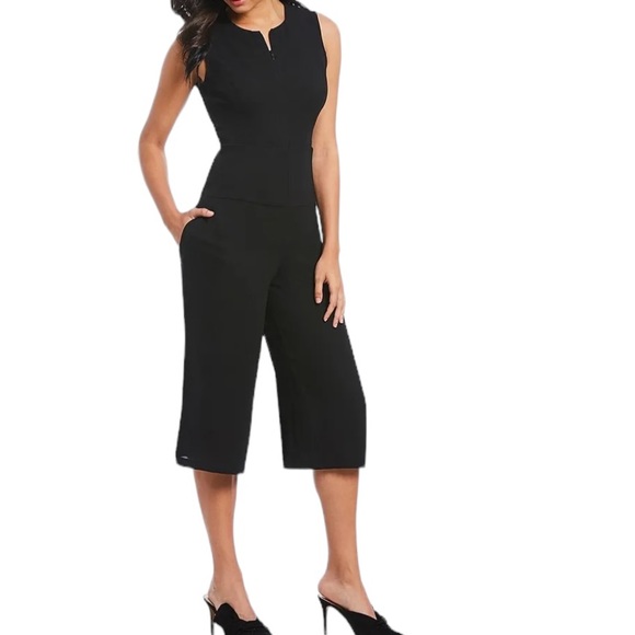 NWT Vince Camuto Black Crepe Zip front Wide Cropped Leg Jumpsuit - 6 - Picture 13 of 13